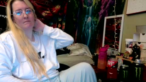 Candi online show from 07/03/26, 08:48