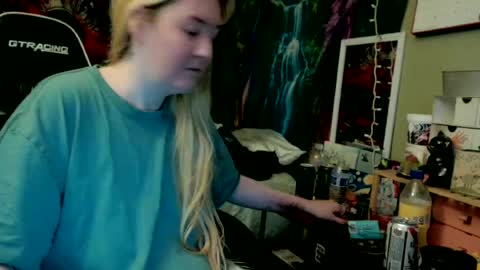 Candi online show from 07/05/26, 04:36