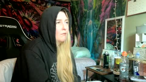 Candi online show from 07/28/26, 08:52