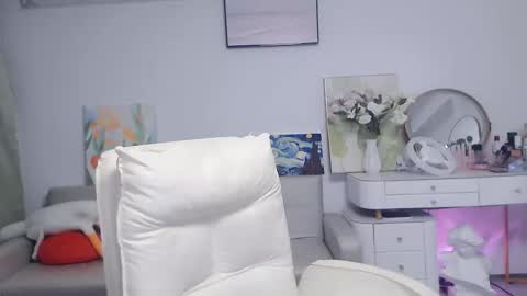 candy8998 online show from 10/18/25, 10:21