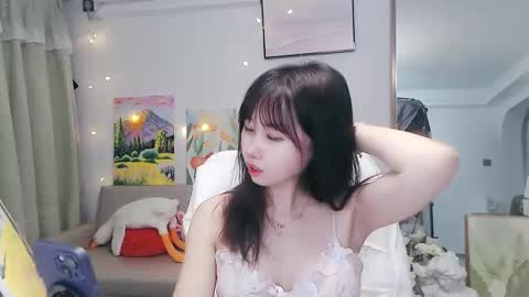 Snapshot of candy8998 chatting on 05/05/26, 02:41 candy8998 online show from 05/05/26, 02:41