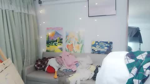 Snapshot of candy8998 chatting on 05/27/26, 12:18 candy8998 online show from 05/27/26, 12:18