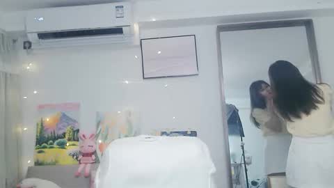 Snapshot of candy8998 chatting on 06/07/26, 12:15 candy8998 online show from 06/07/26, 12:15