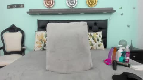 candy_big_tits18 online show from 01/10/26, 12:34