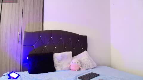 candy_blissx online show from 09/22/25, 11:45