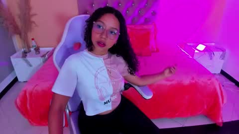 Candy online show from 10/28/25, 07:05