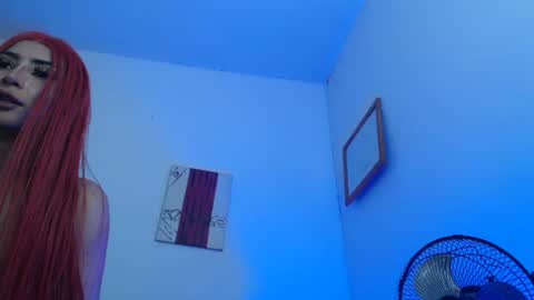 Snapshot of candy_cumy1 chatting on 12/16/24, 03:32 Dayan Camila online show from 12/16/24, 03:32