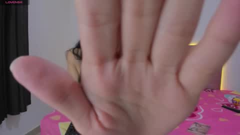 candy_deluxe777 online show from 11/17/25, 06:08