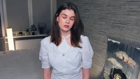 Flora online show from 01/29/25, 07:00