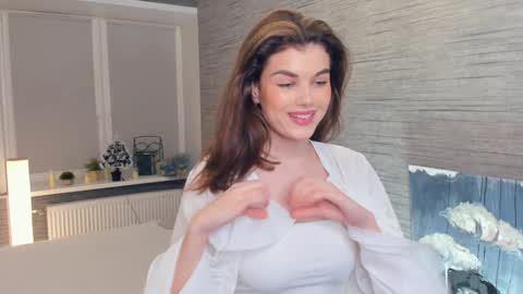 Flora online show from 02/01/25, 10:23