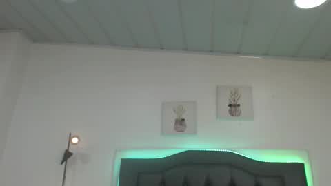 Candy online show from 10/10/25, 07:24