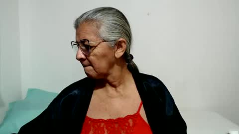 Snapshot of candy_mature_ chatting on 07/04/26, 12:33 candy online show from 07/04/26, 12:33
