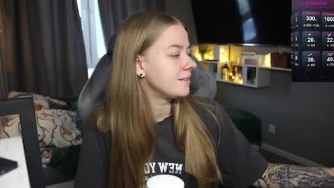 Snapshot of candy_meggie chatting on 12/16/24, 10:18 Megan online show from 12/16/24, 10:18