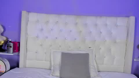 Candy  online show from 07/01/26, 07:35