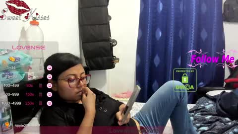 candy_val online show from 03/12/25, 06:40