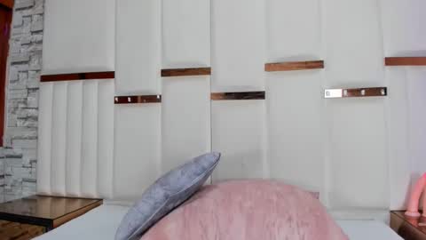 candyandsteven online show from 04/10/26, 03:56