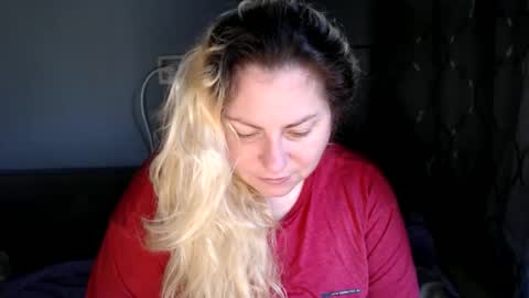 Laura online show from 09/21/25, 09:22