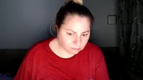 Laura online show from 09/24/25, 10:51