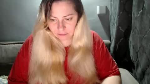 Laura online show from 01/08/26, 02:52