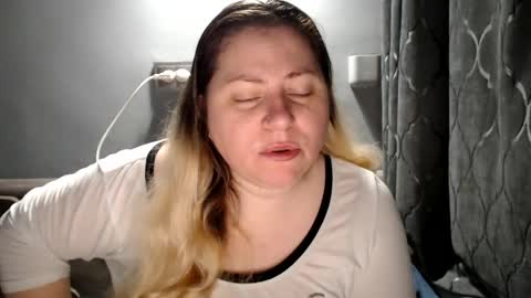 Laura online show from 05/27/26, 07:22