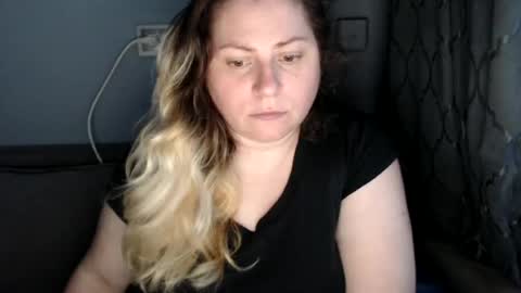 Snapshot of candycream74 chatting on 06/25/26, 04:44 Laura online show from 06/25/26, 04:44