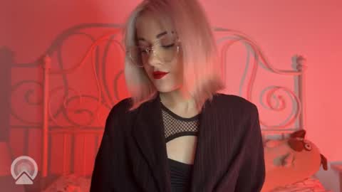 You can call me HH online show from 09/17/25, 07:26