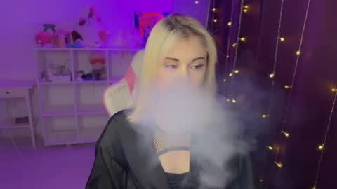 You can call me HH online show from 11/27/25, 03:47