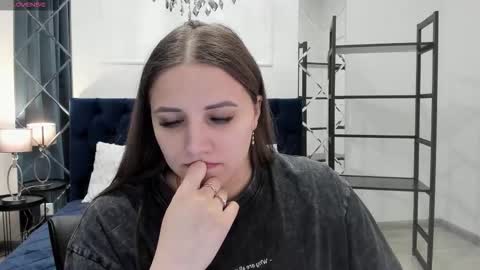 Sofia online show from 03/13/26, 03:35