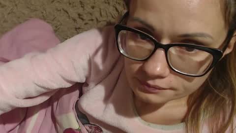 say meow and send tip  online show from 12/04/24, 12:52