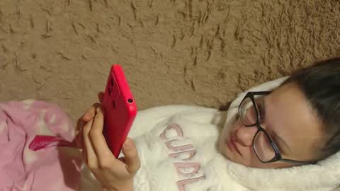 say meow and send tip  online show from 12/19/24, 08:55