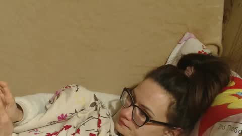 say meow and send tip  online show from 03/04/25, 10:27