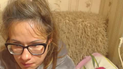 say meow and send tip  online show from 09/23/25, 10:51