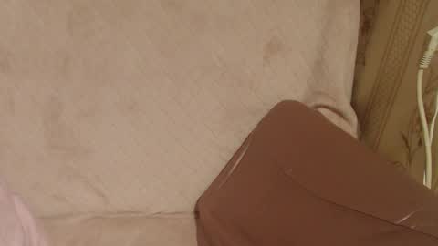 say meow and send tip  online show from 09/30/25, 12:59