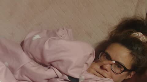 say meow and send tip  online show from 10/22/25, 09:47