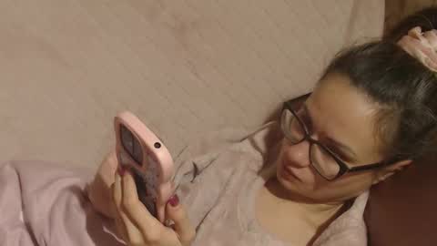 say meow and send tip  online show from 11/26/25, 02:07