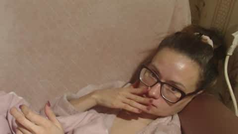 say meow and send tip  online show from 12/13/25, 11:43