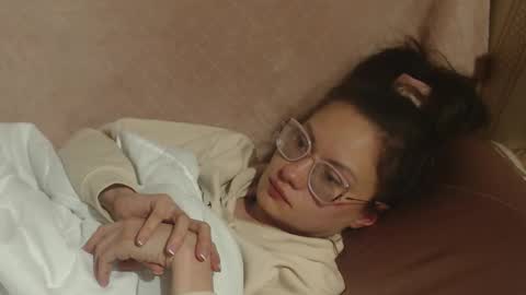 say meow and send tip  online show from 03/18/26, 07:50