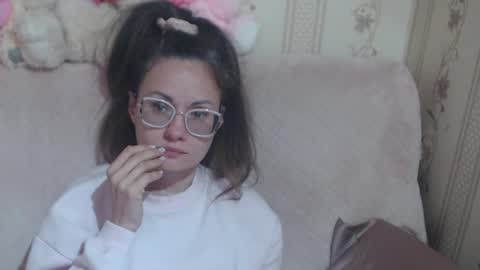 say meow and send tip  online show from 04/19/26, 11:09