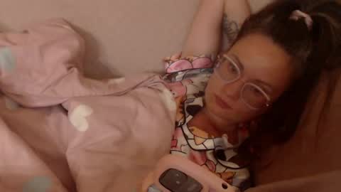 Snapshot of candylady136 chatting on 05/11/26, 04:15 say meow and send tip online show from 05/11/26, 04:15