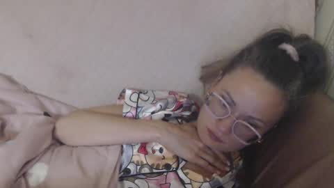 Snapshot of candylady136 chatting on 05/15/26, 06:37 say meow and send tip online show from 05/15/26, 06:37