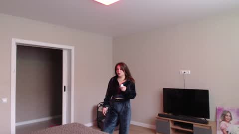 Snapshot of candymini chatting on 01/25/25, 08:53 candymini online show from 01/25/25, 08:53