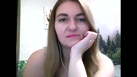 Snapshot of candyolime chatting on 03/06/25, 09:20 Daisy online show from 03/06/25, 09:20