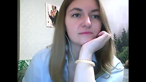 Snapshot of candyolime chatting on 03/11/25, 09:26 Daisy online show from 03/11/25, 09:26