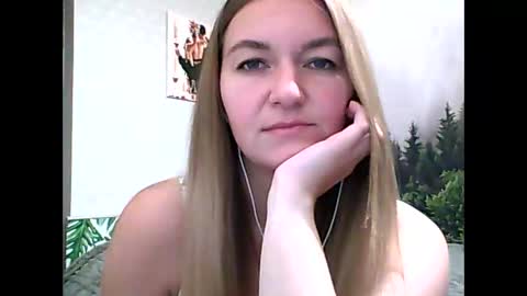 Snapshot of candyolime chatting on 10/05/25, 08:18 Daisy online show from 10/05/25, 08:18