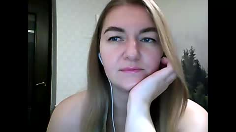 Snapshot of candyolime chatting on 12/13/25, 10:48 Daisy online show from 12/13/25, 10:48