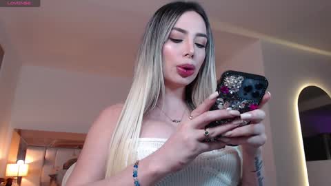 Shenoa Jimenez online show from 01/10/25, 03:39