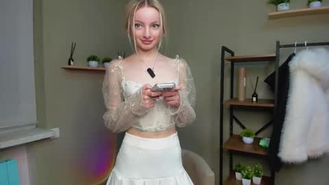 Snapshot of candyvice chatting on 02/05/26, 05:06 Kate online show from 02/05/26, 05:06