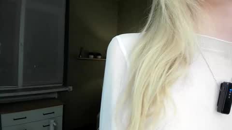 Snapshot of candyvice chatting on 02/25/26, 03:32 Kate online show from 02/25/26, 03:32