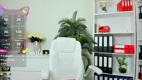 Snapshot of candywesst chatting on 07/07/26, 06:47 Candy My pleasure its in your hands online show from 07/07/26, 06:47