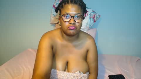 candyyumsaerolaxx online show from 05/26/26, 07:10